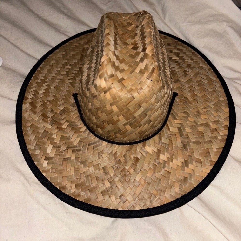 Malibu brand new authentic Woven Straw Hat with Black Cording and spf50 🪵neck